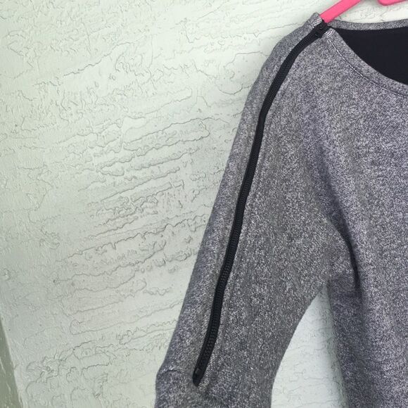 Cynthia Rowley Sz M Zippers On Shoulder - Picture 3 of 12